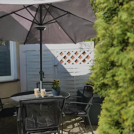 U Borsukow Rum i privatbostad Pobierowo